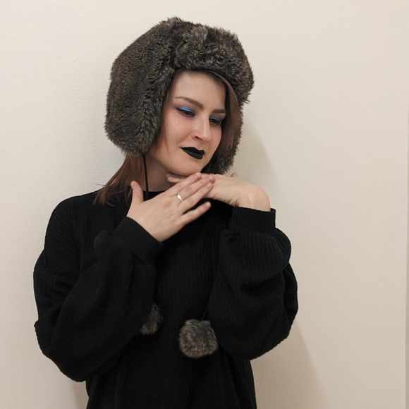 Meet your Posher, Ann - Picture 2 of 2